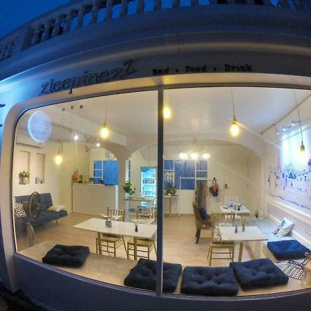 Zleepinezz Hostel Аюттхая Екстер'єр фото