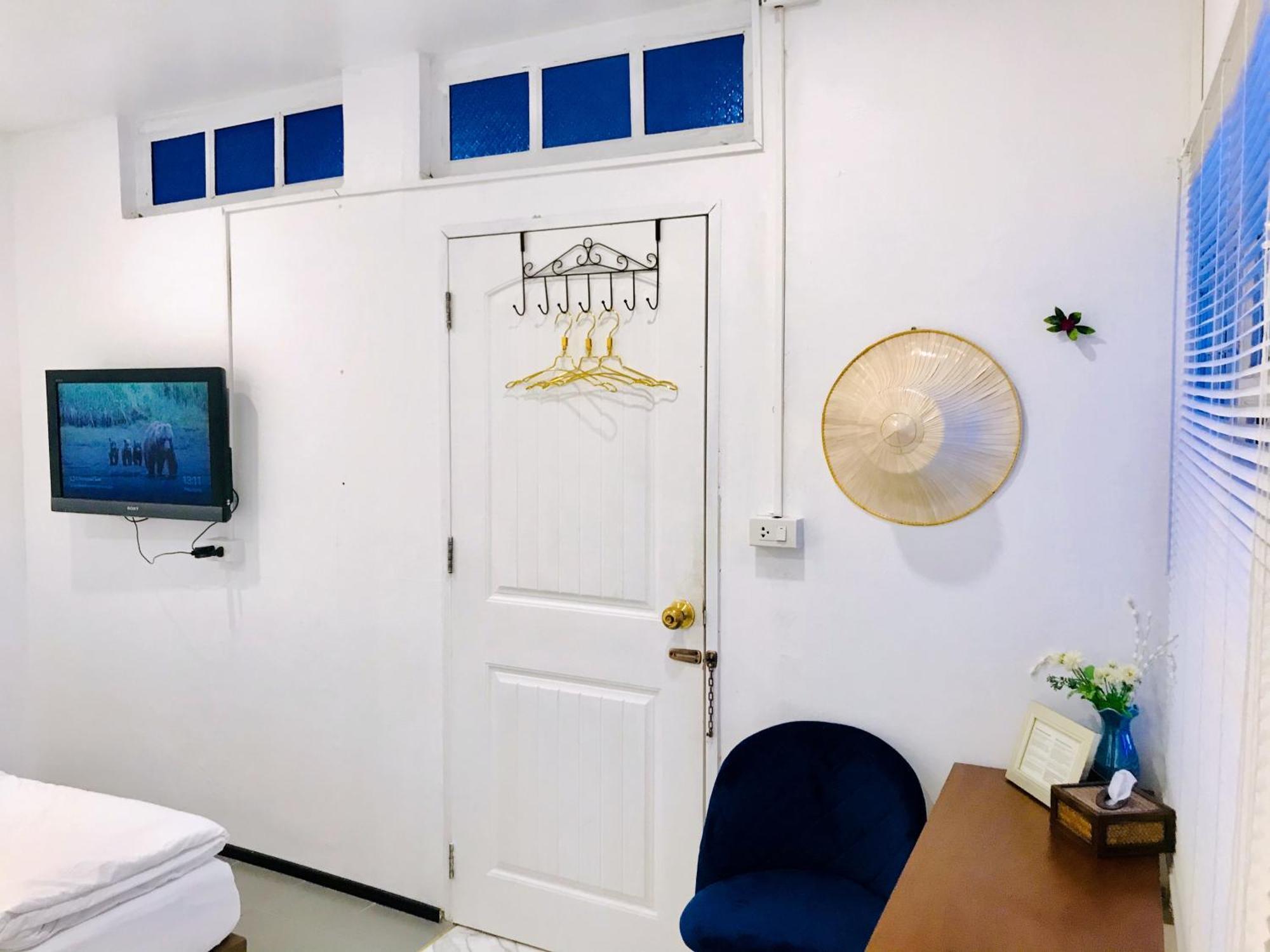 Zleepinezz Hostel Аюттхая Екстер'єр фото